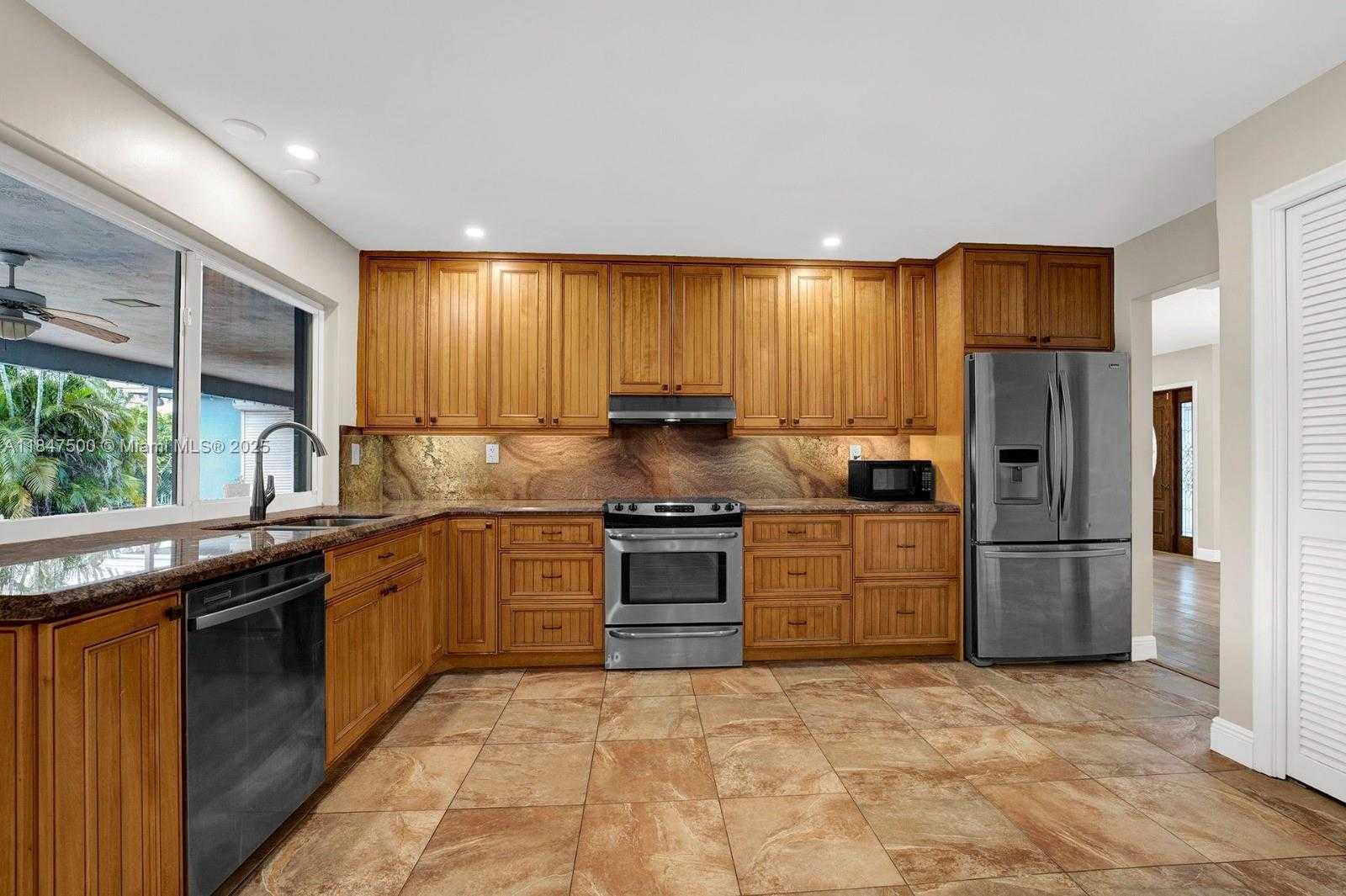 Small Image of 7491 SOUTH WEST 18TH ST, Plantation Number 13