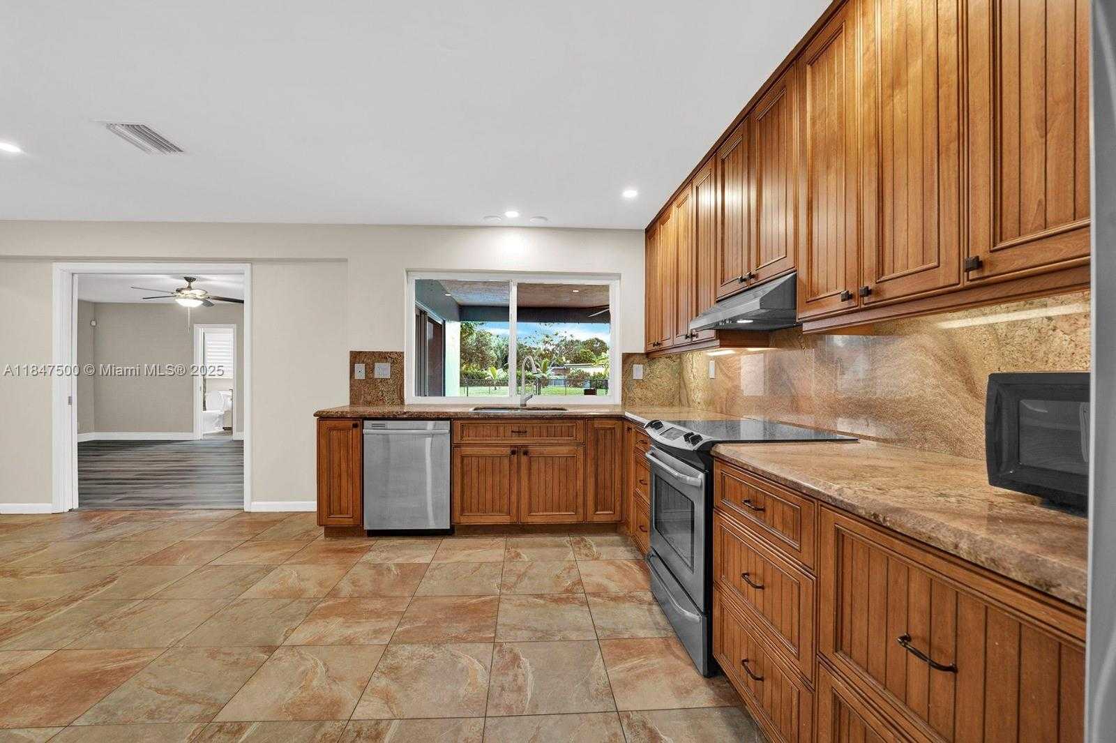 Small Image of 7491 SOUTH WEST 18TH ST, Plantation Number 14