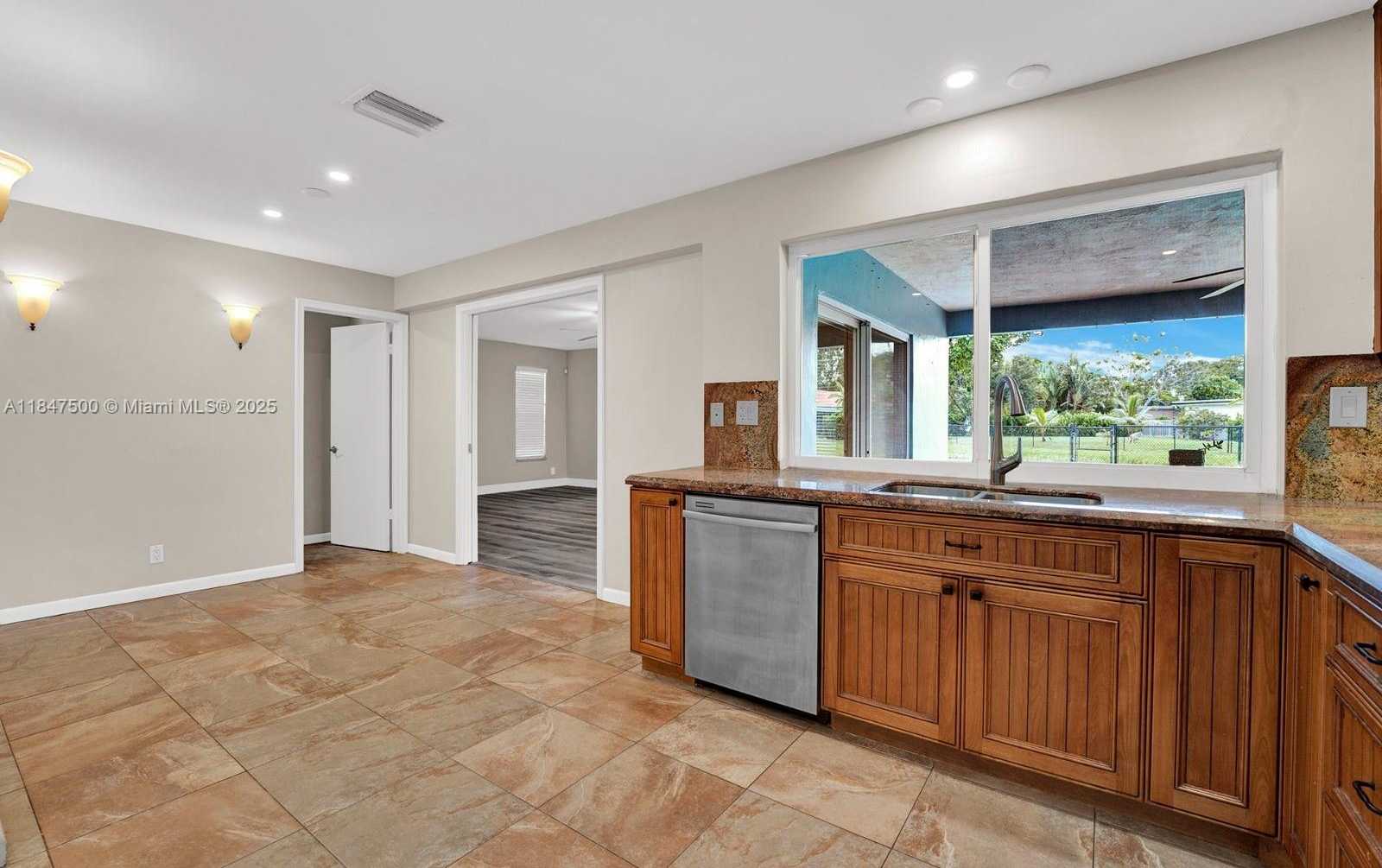 Small Image of 7491 SOUTH WEST 18TH ST, Plantation Number 15