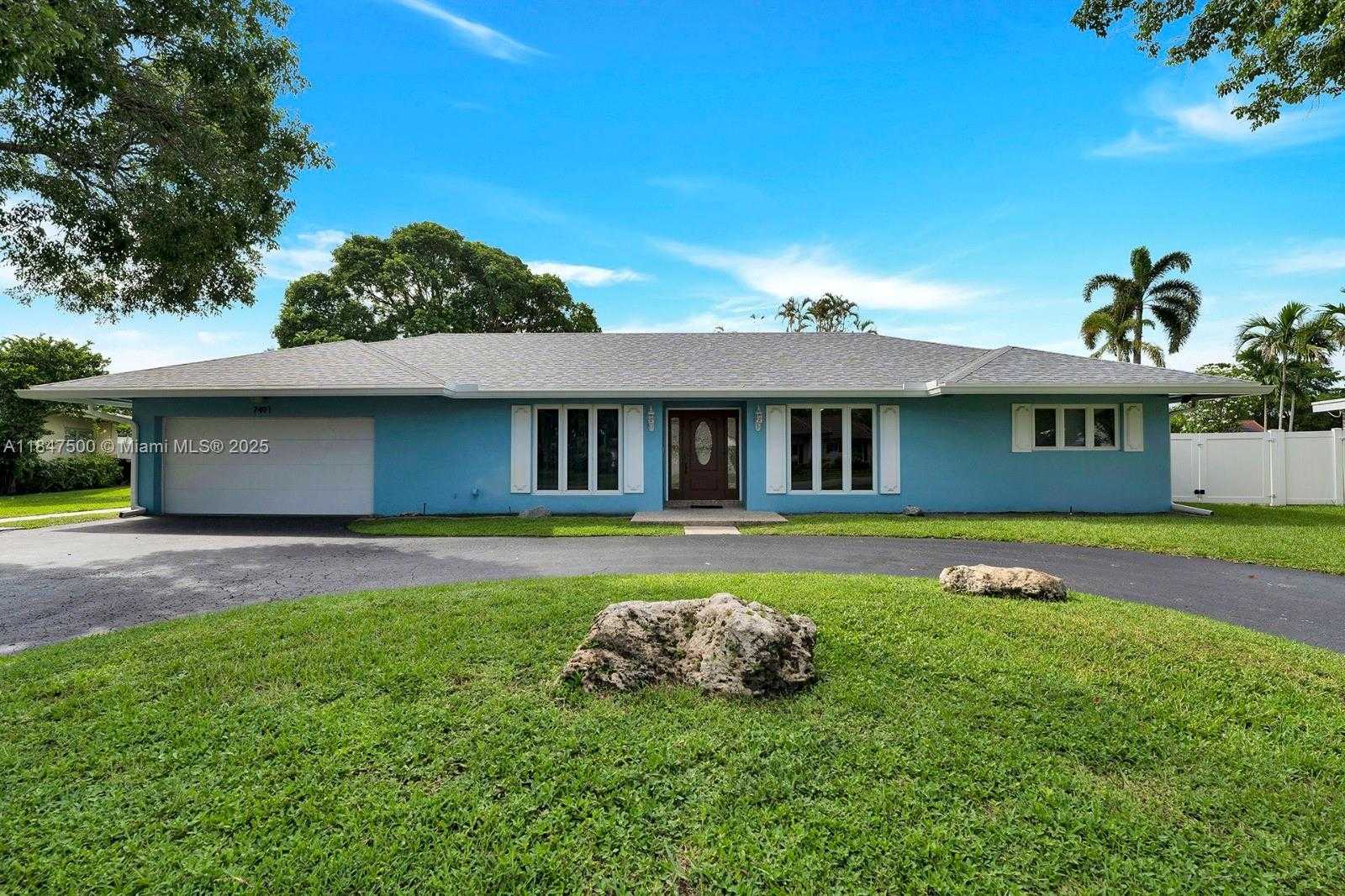 Small Image of 7491 SOUTH WEST 18TH ST, Plantation Number 3