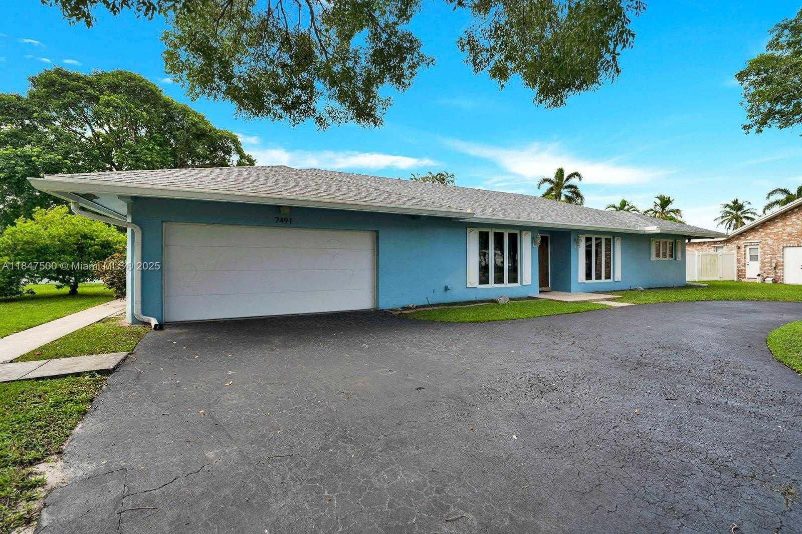 Small Image of 7491 SOUTH WEST 18TH ST, Plantation Number 4