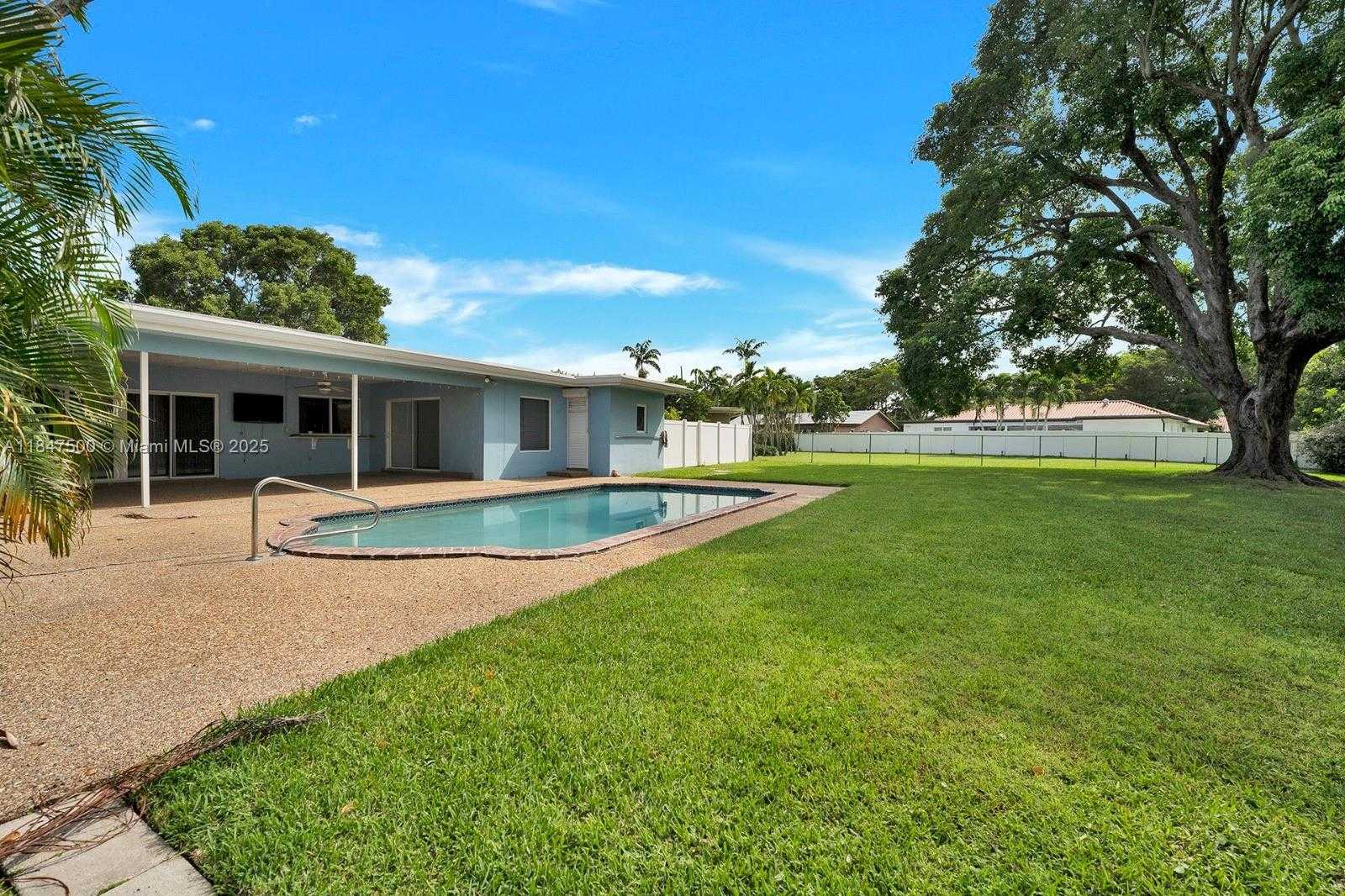 Small Image of 7491 SOUTH WEST 18TH ST, Plantation Number 41