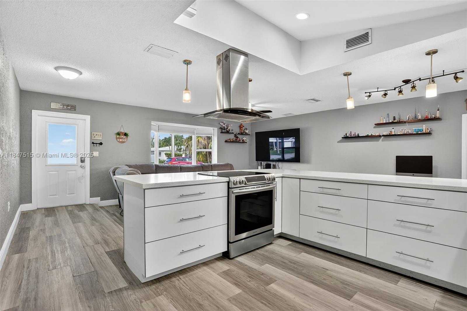 Small Image of 1055 NORTH WEST 66TH AVE, Margate Number 11