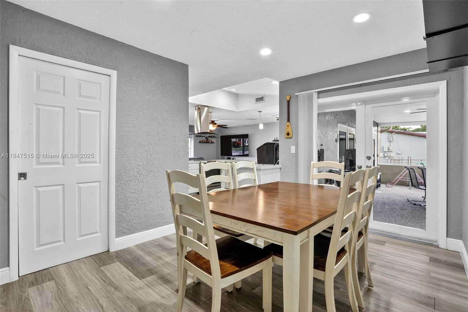 Small Image of 1055 NORTH WEST 66TH AVE, Margate Number 16