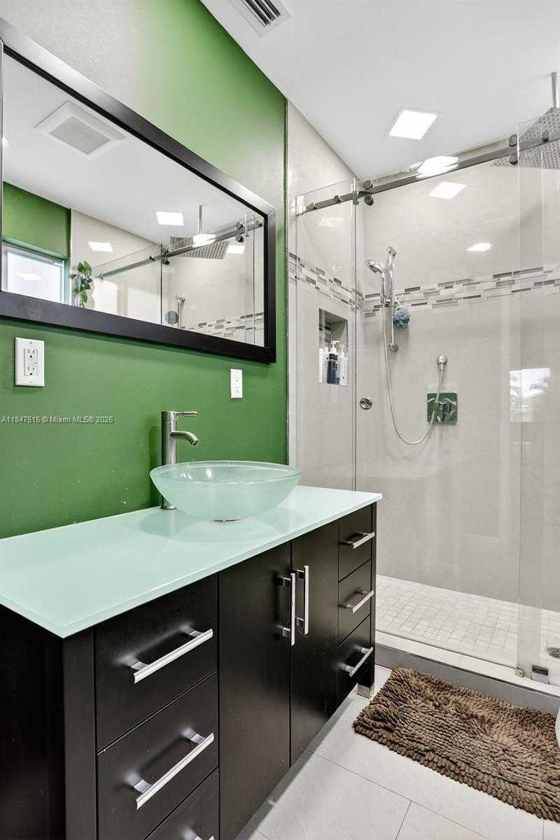 Small Image of 1055 NORTH WEST 66TH AVE, Margate Number 20