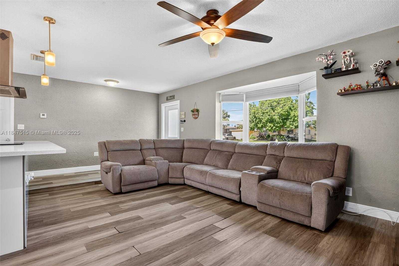 Small Image of 1055 NORTH WEST 66TH AVE, Margate Number 8