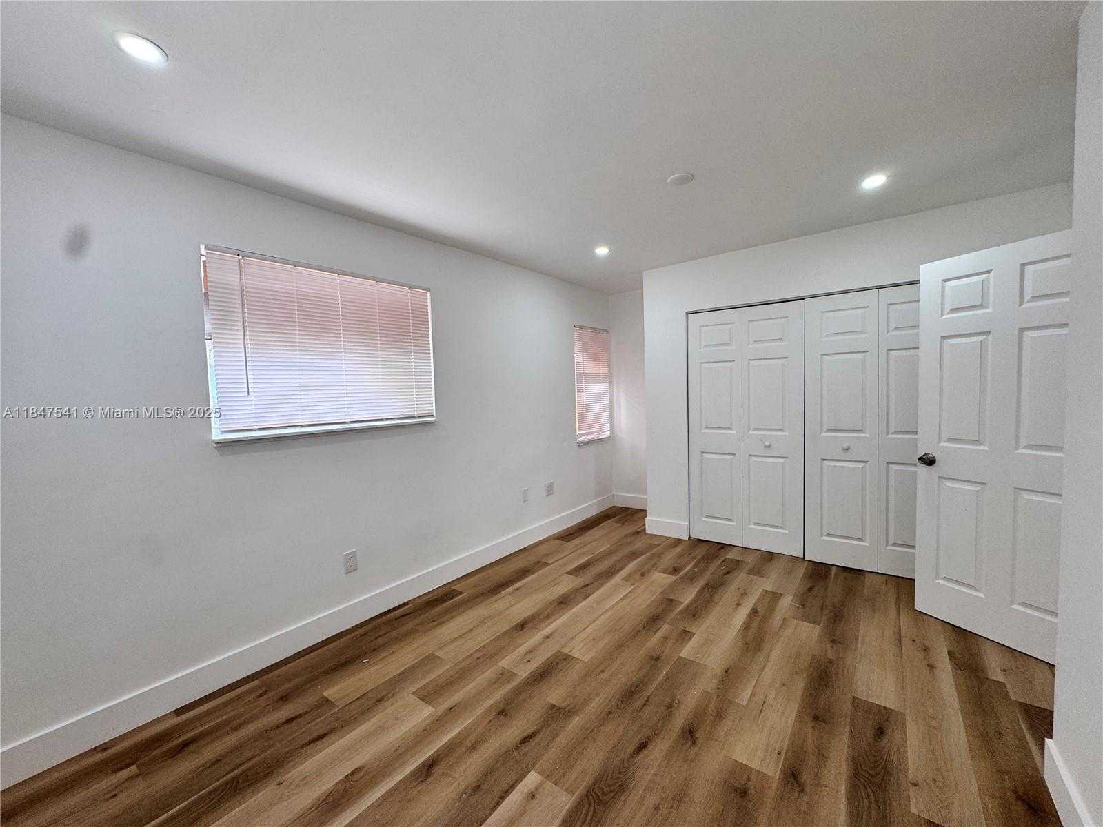 Small Image of 1467 NORTH WEST 154TH ST, Miami Gardens Number 14