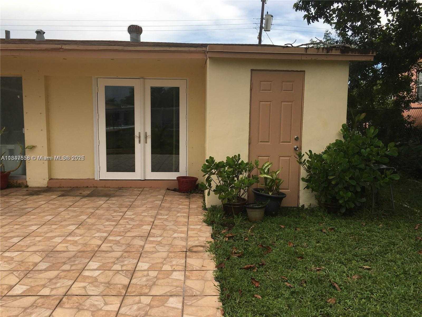 Small Image of 3600 EAST SHORE RD, Miramar Number 5