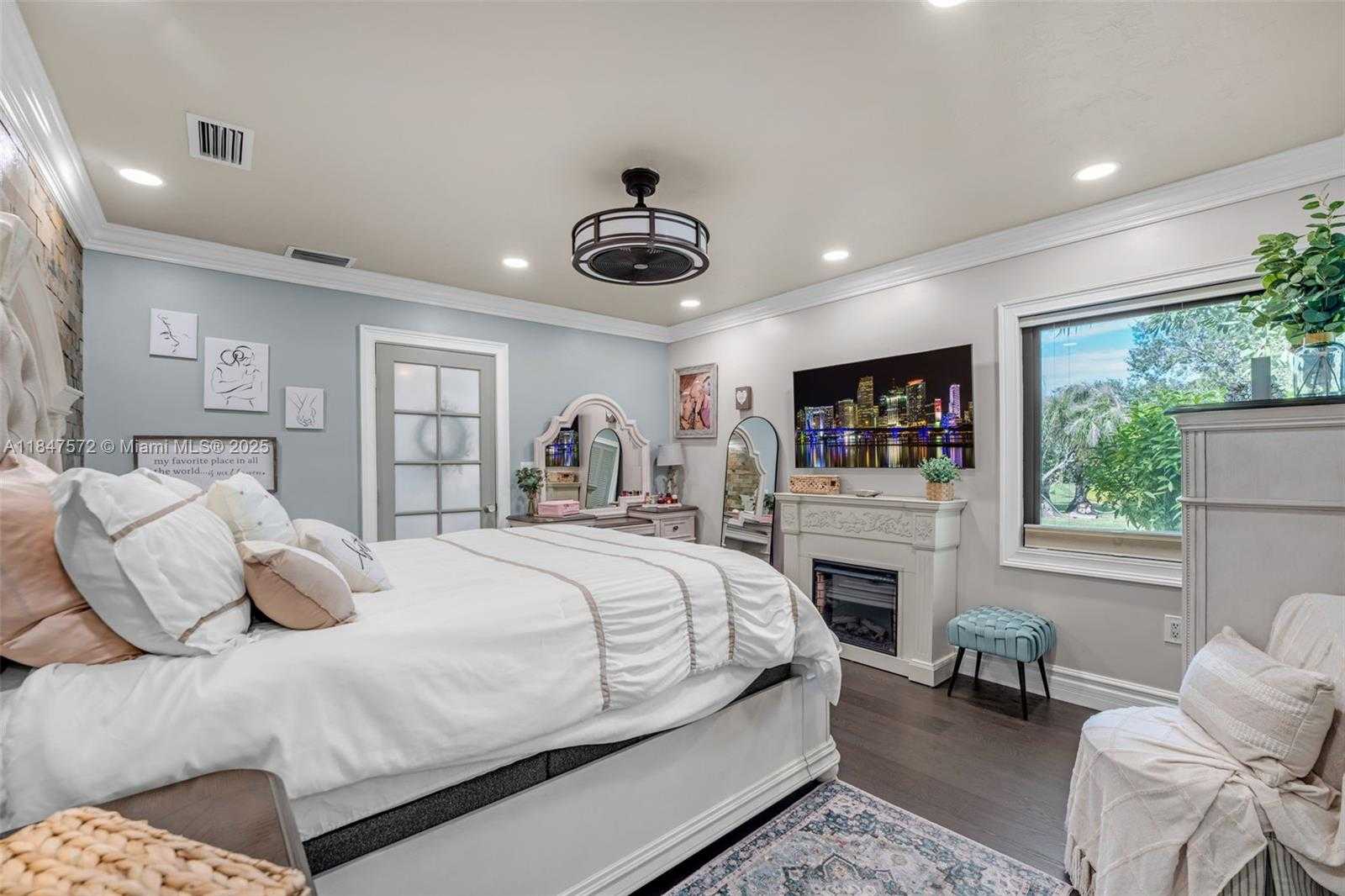 Small Image of 18200 SOUTH WEST 296TH ST, Homestead Number 23