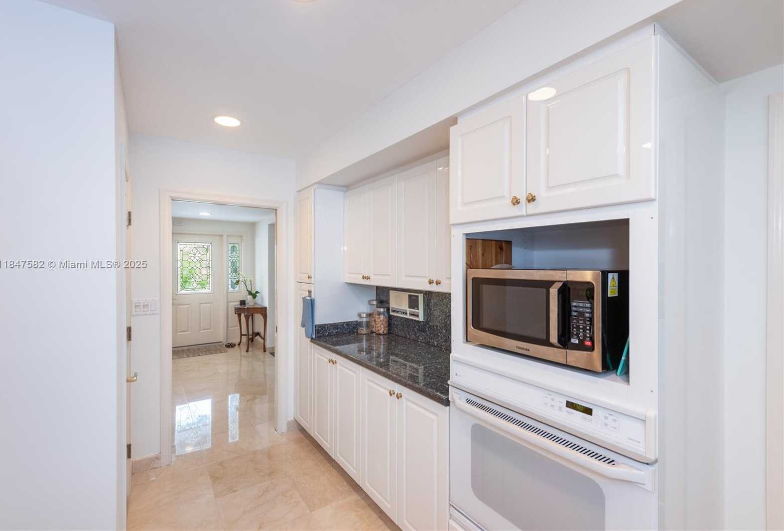 Small Image of 13020 SOUTH WEST 70TH AVE, Pinecrest Number 12
