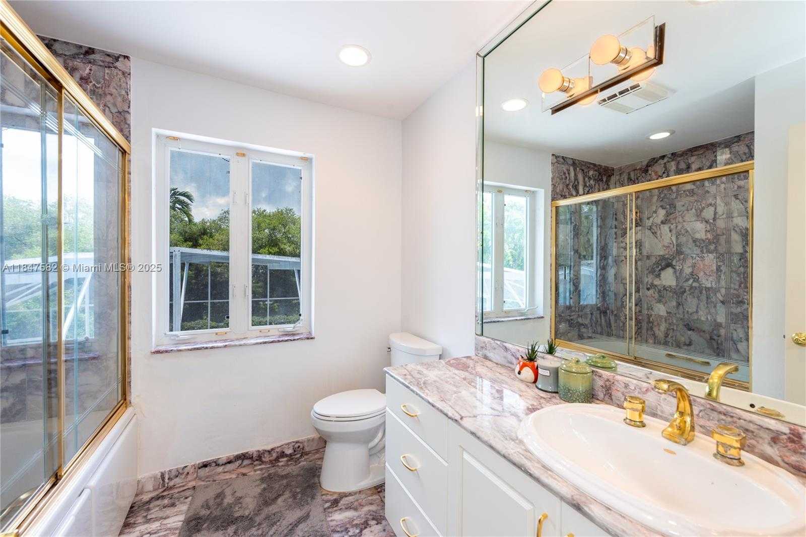 Small Image of 13020 SOUTH WEST 70TH AVE, Pinecrest Number 19
