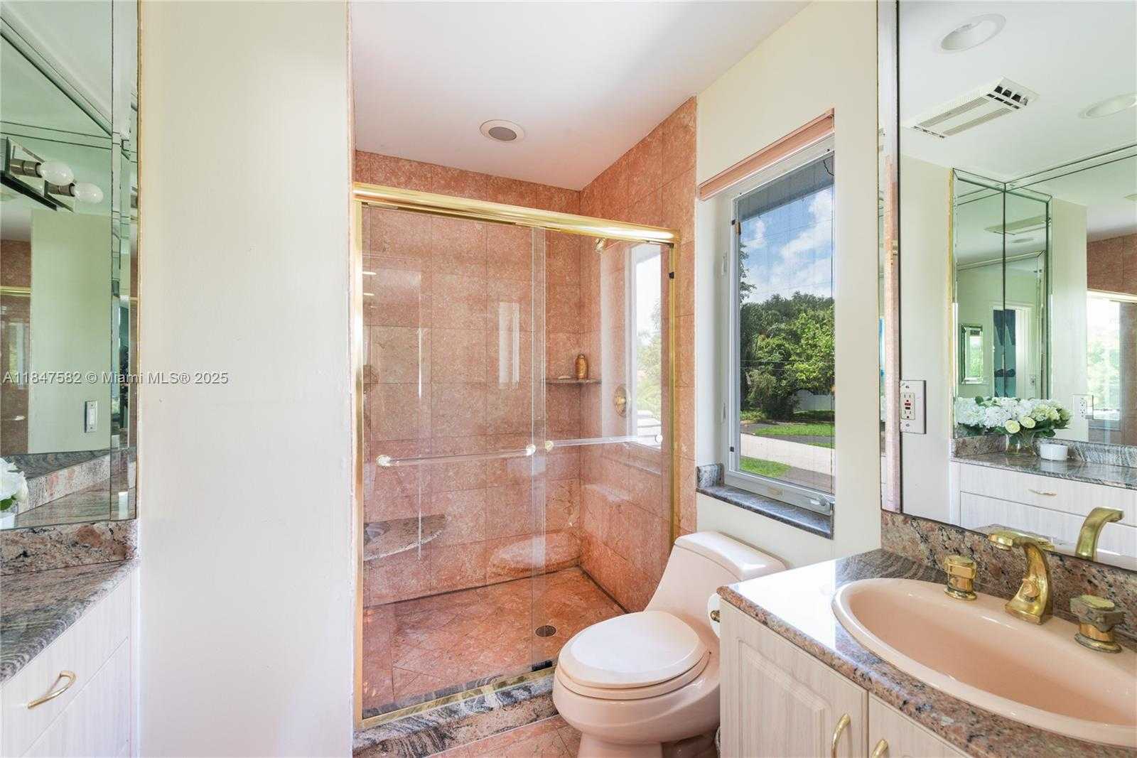 Small Image of 13020 SOUTH WEST 70TH AVE, Pinecrest Number 22
