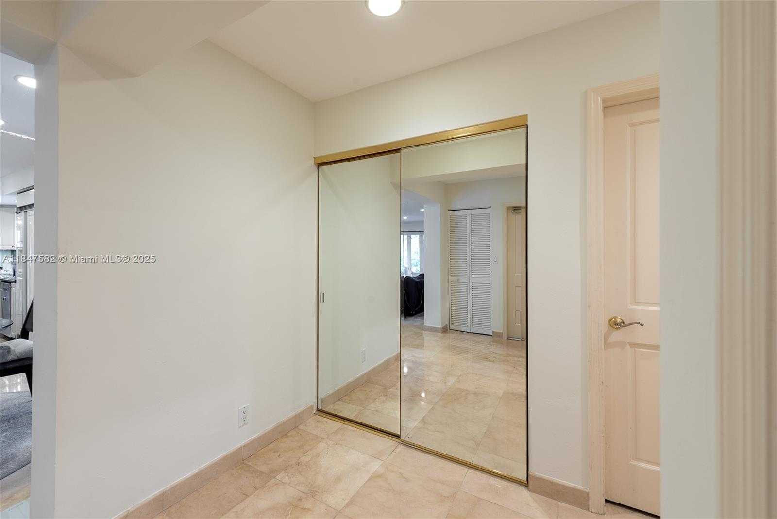Small Image of 13020 SOUTH WEST 70TH AVE, Pinecrest Number 30