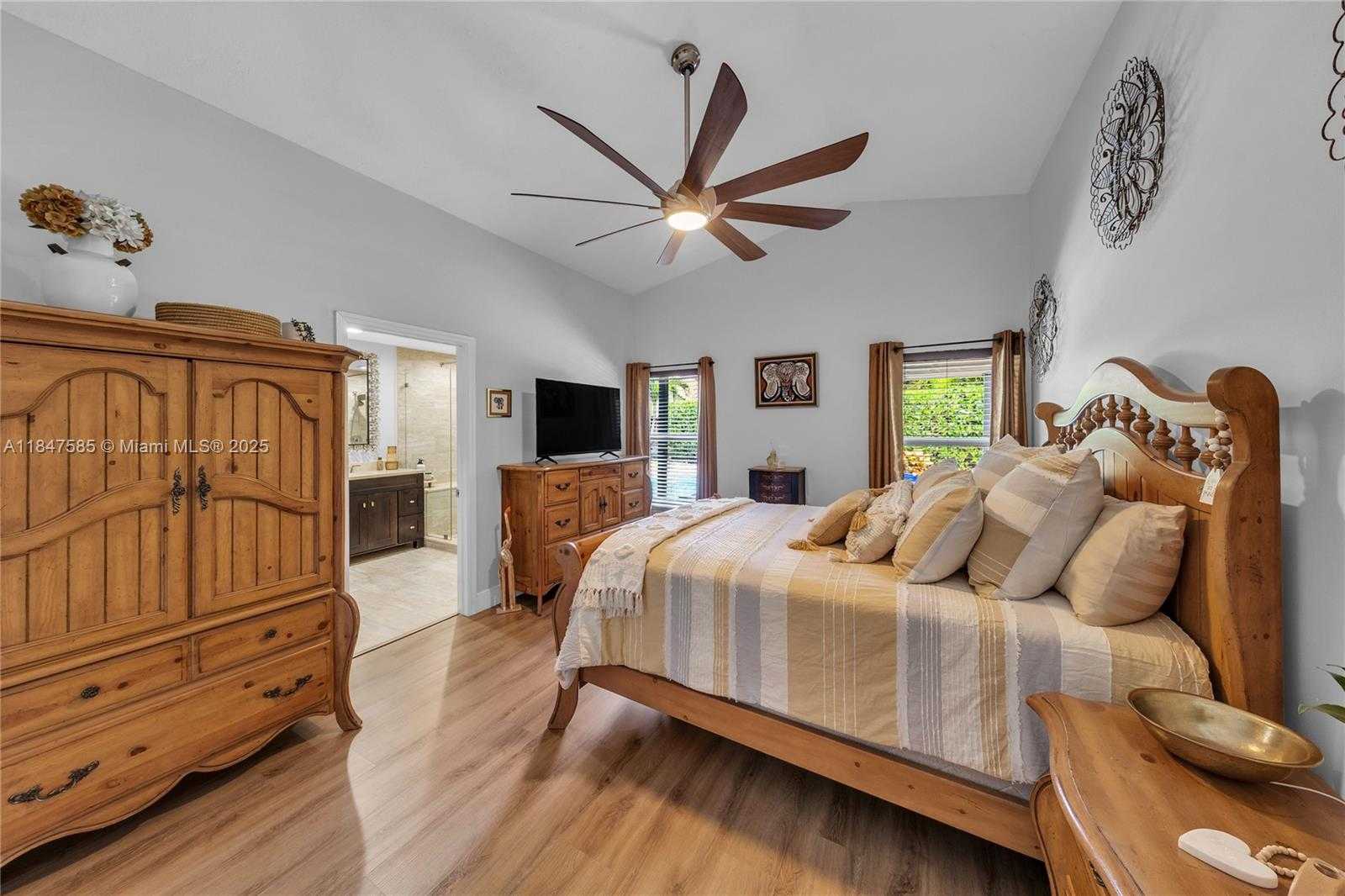 Small Image of 14682 VISTA LUNA DR, Davie Number 16