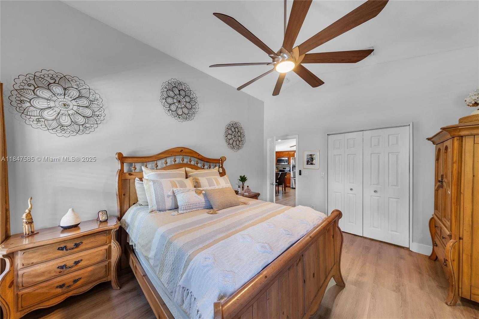 Small Image of 14682 VISTA LUNA DR, Davie Number 17