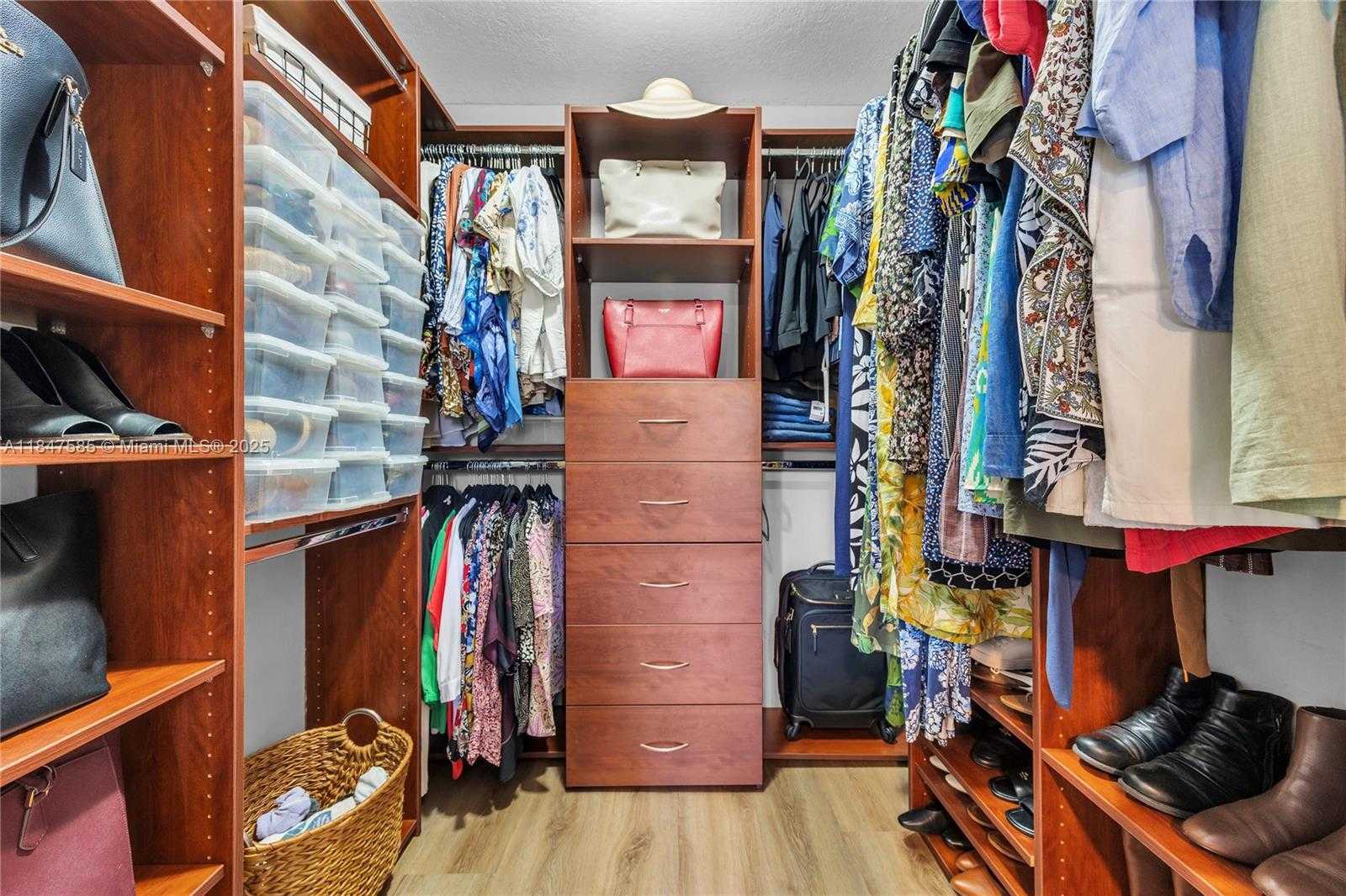Small Image of 14682 VISTA LUNA DR, Davie Number 20