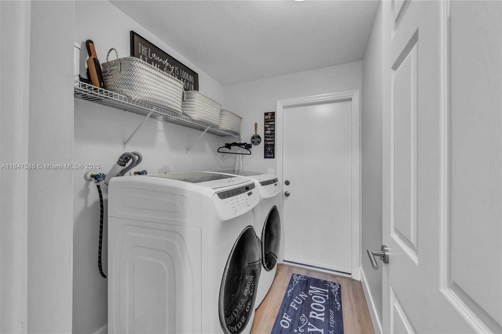 Small Image of 14682 VISTA LUNA DR, Davie Number 27