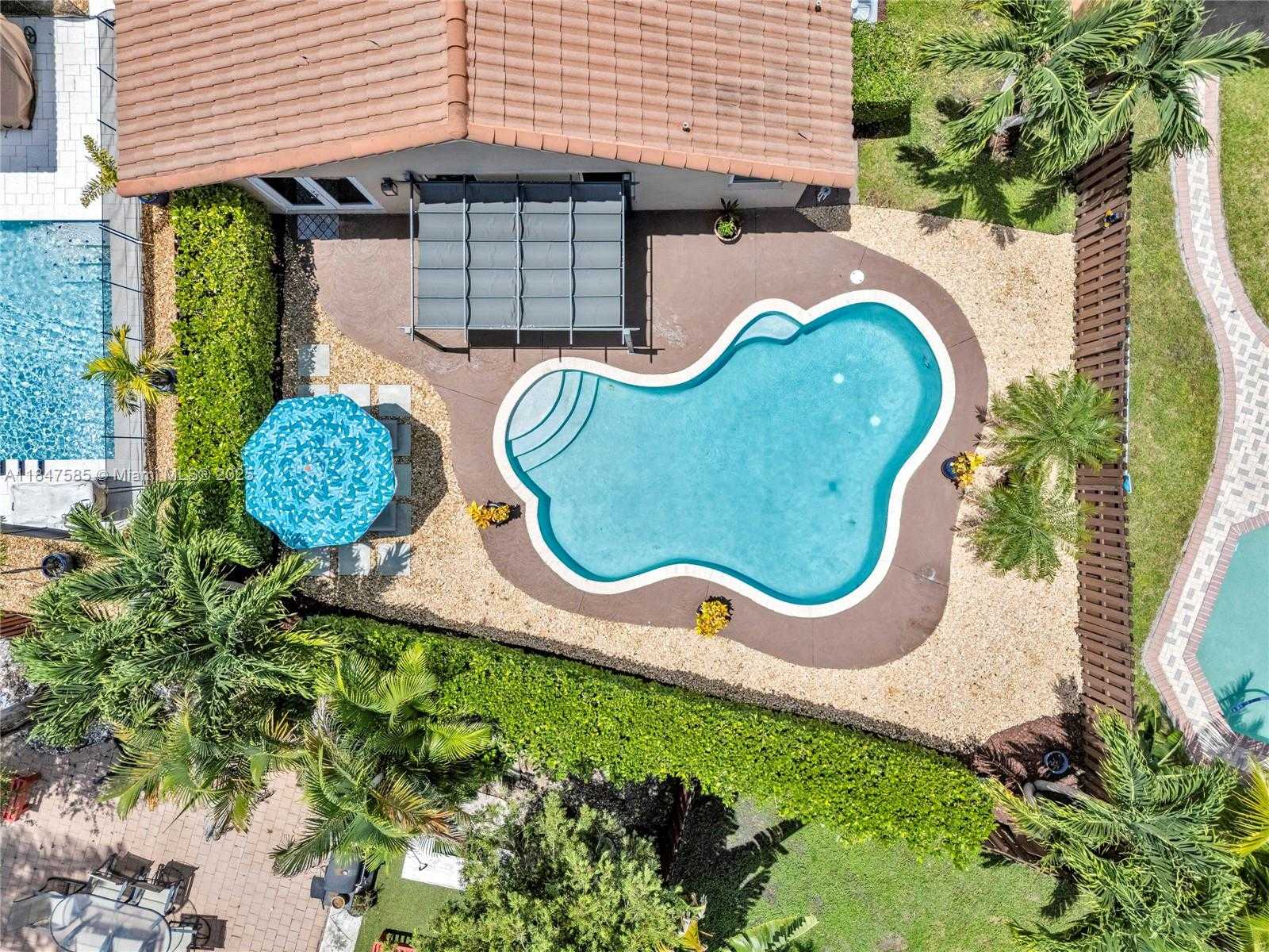 Small Image of 14682 VISTA LUNA DR, Davie Number 34