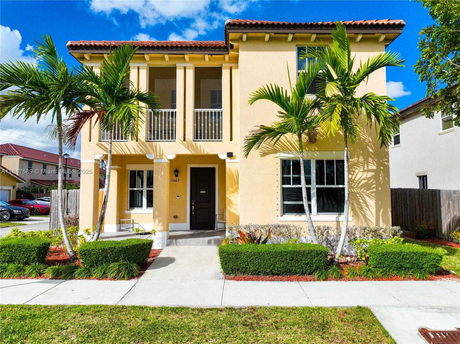 Small Image of 11669 SOUTH WEST 247TH ST, Homestead Number 3