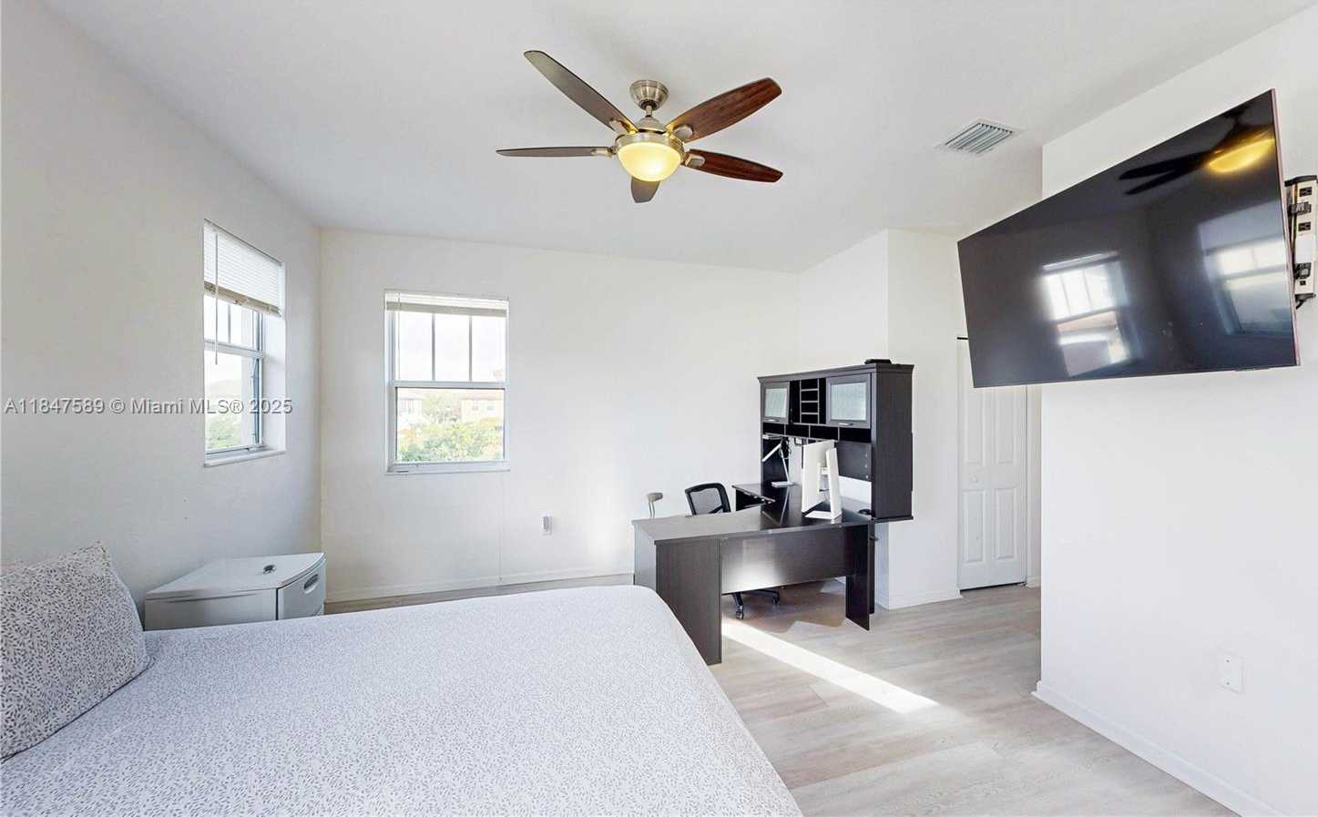 Small Image of 11669 SOUTH WEST 247TH ST, Homestead Number 31