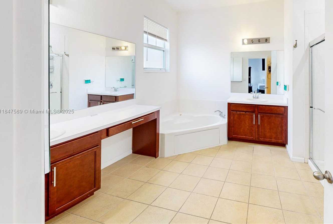 Small Image of 11669 SOUTH WEST 247TH ST, Homestead Number 37