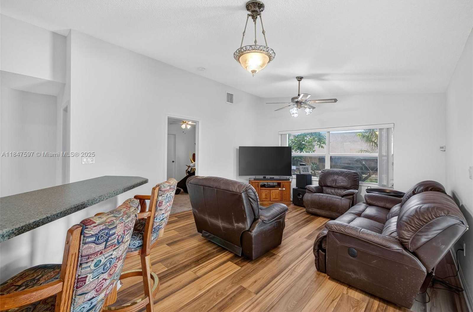 Small Image of 4201 SOUTH WEST 78TH DR, Davie Number 11