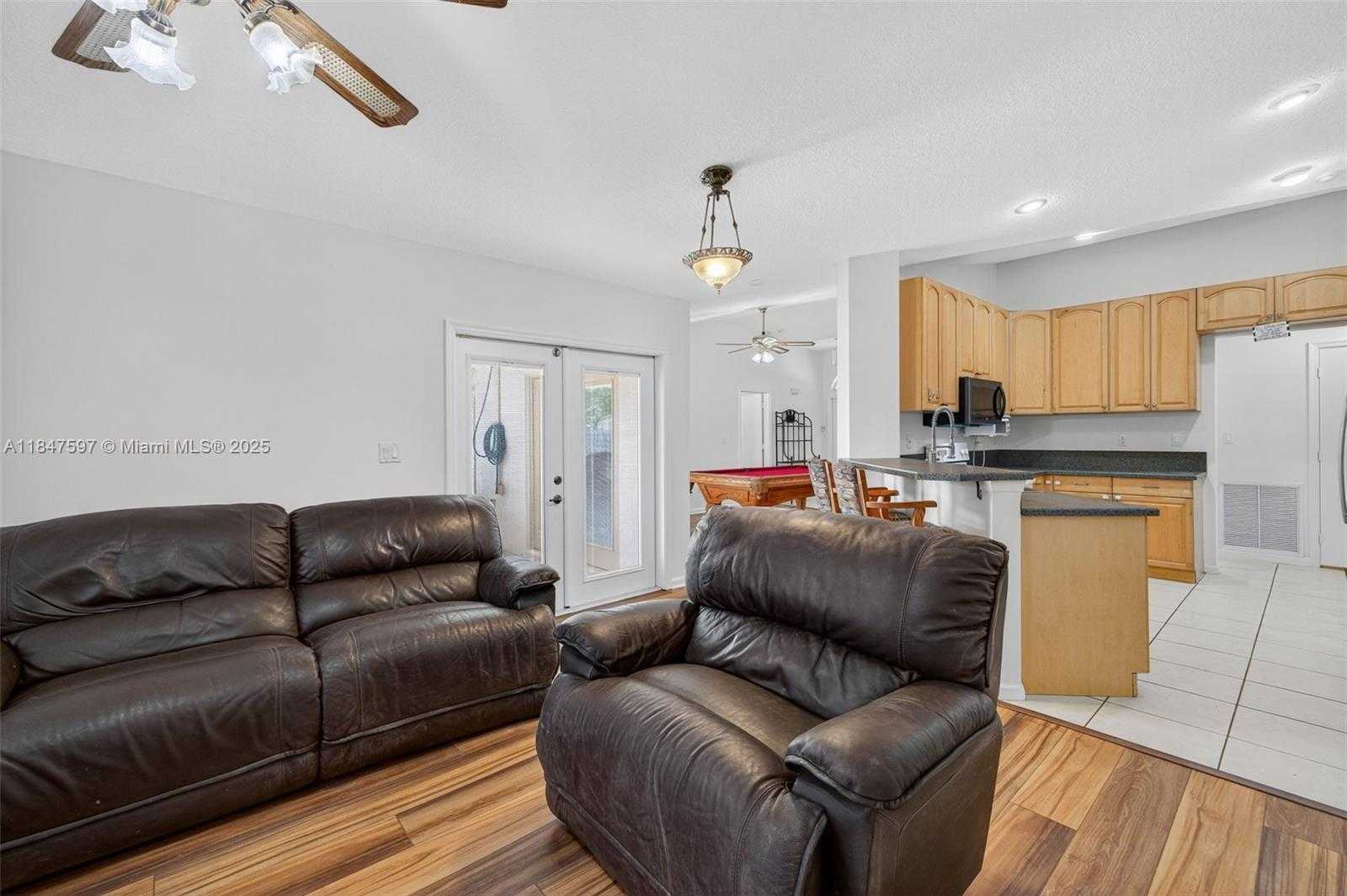 Small Image of 4201 SOUTH WEST 78TH DR, Davie Number 14
