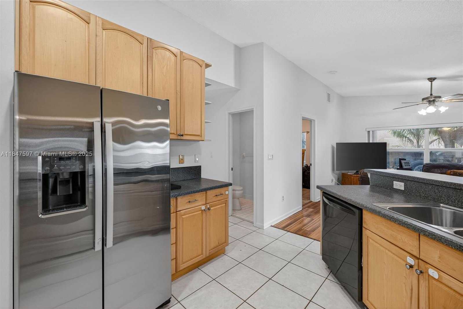 Small Image of 4201 SOUTH WEST 78TH DR, Davie Number 19