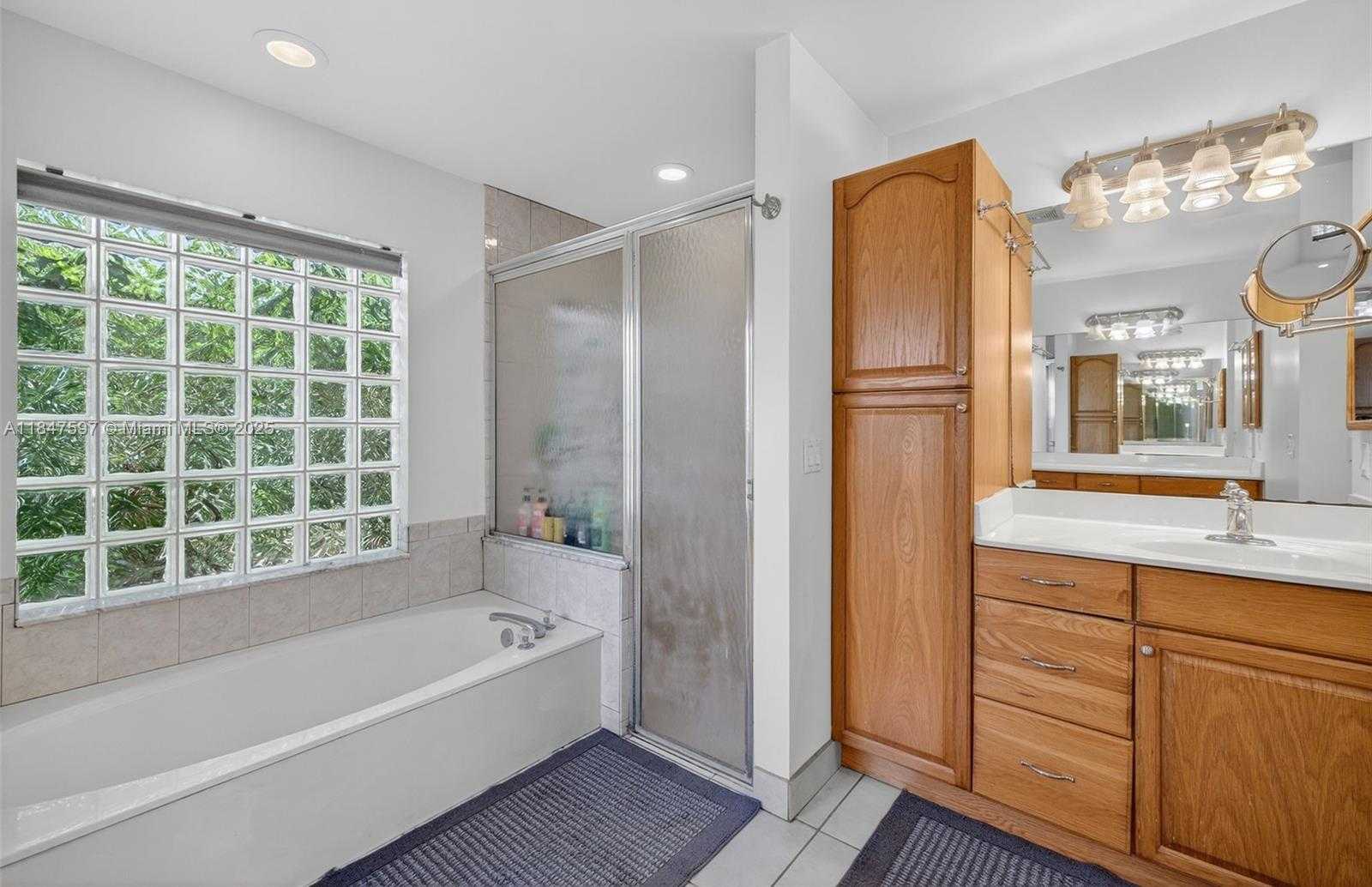 Small Image of 4201 SOUTH WEST 78TH DR, Davie Number 25