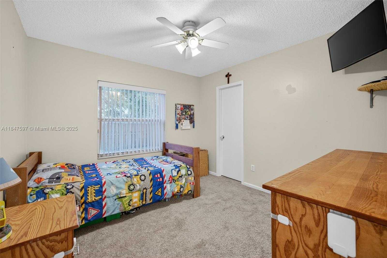 Small Image of 4201 SOUTH WEST 78TH DR, Davie Number 28