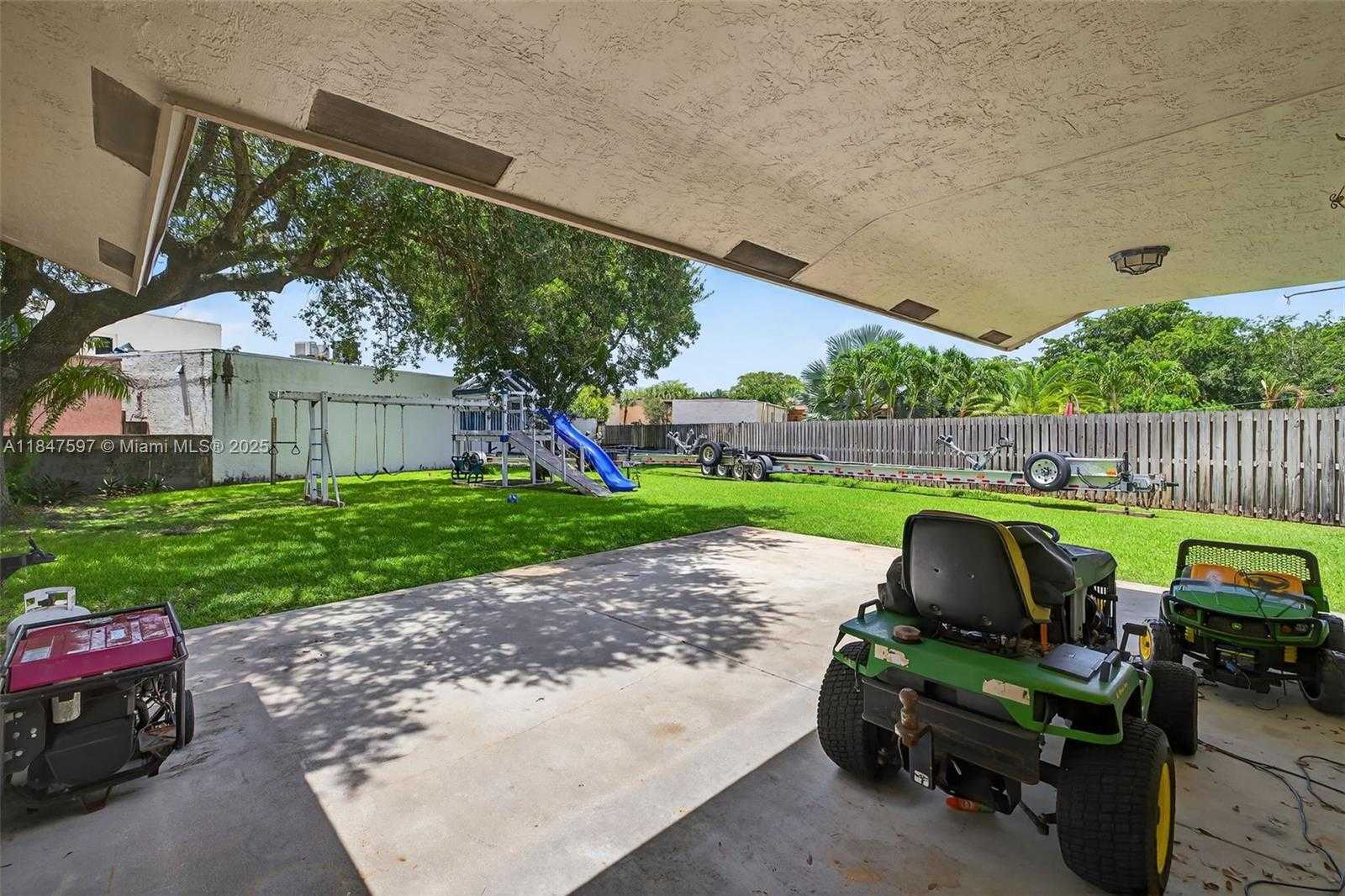 Small Image of 4201 SOUTH WEST 78TH DR, Davie Number 33