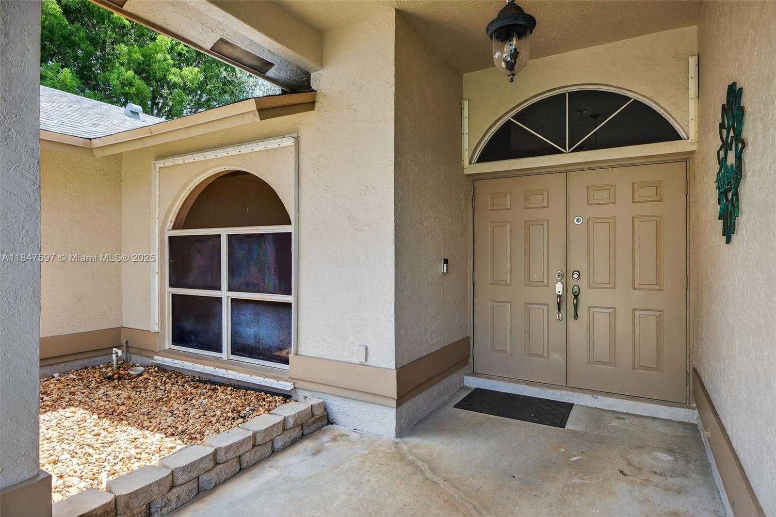 Small Image of 4201 SOUTH WEST 78TH DR, Davie Number 5