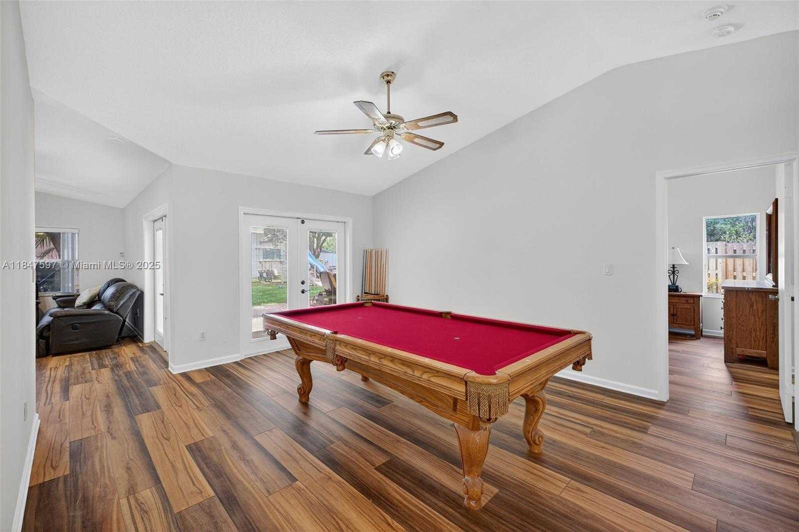 Small Image of 4201 SOUTH WEST 78TH DR, Davie Number 9