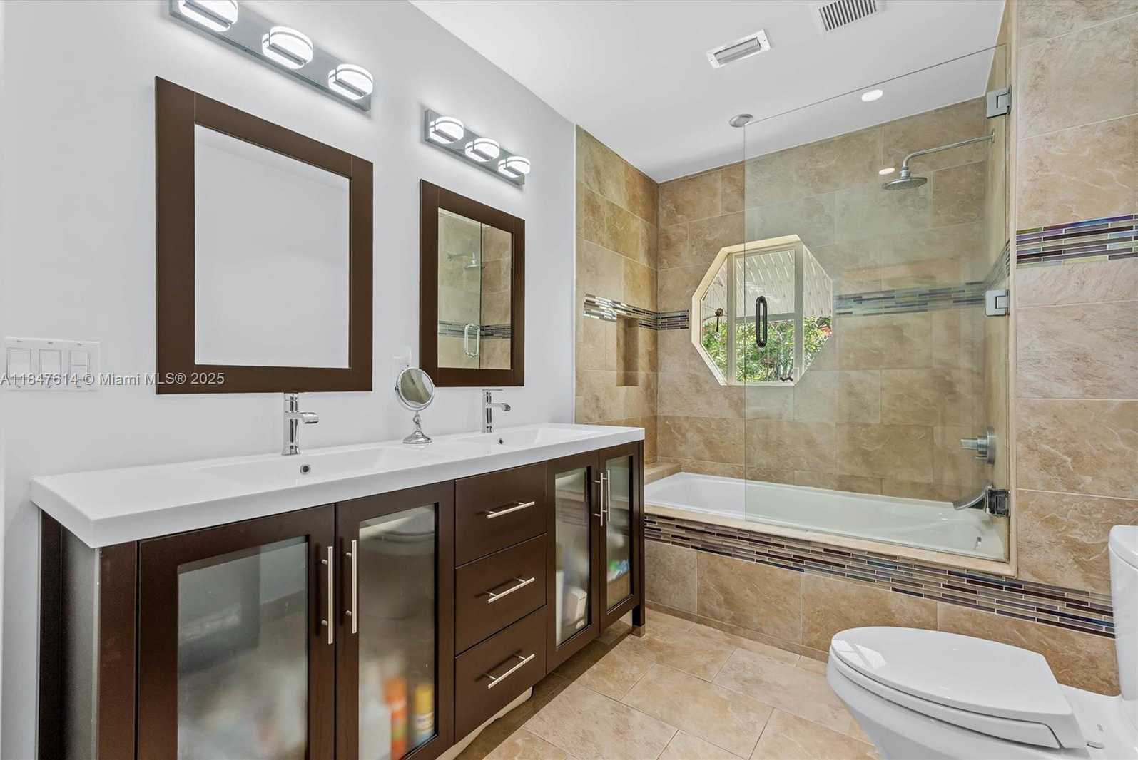Small Image of 318 NORTH EAST 105TH ST, Miami Shores Number 16