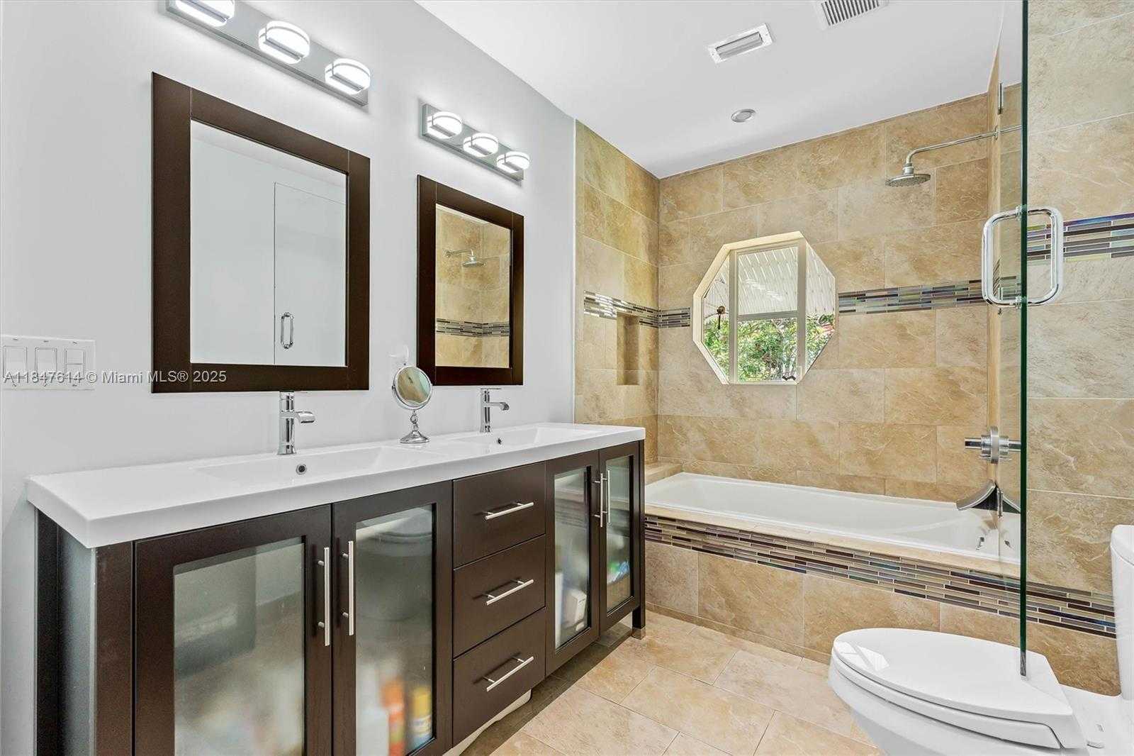 Small Image of 318 NORTH EAST 105TH ST, Miami Shores Number 17