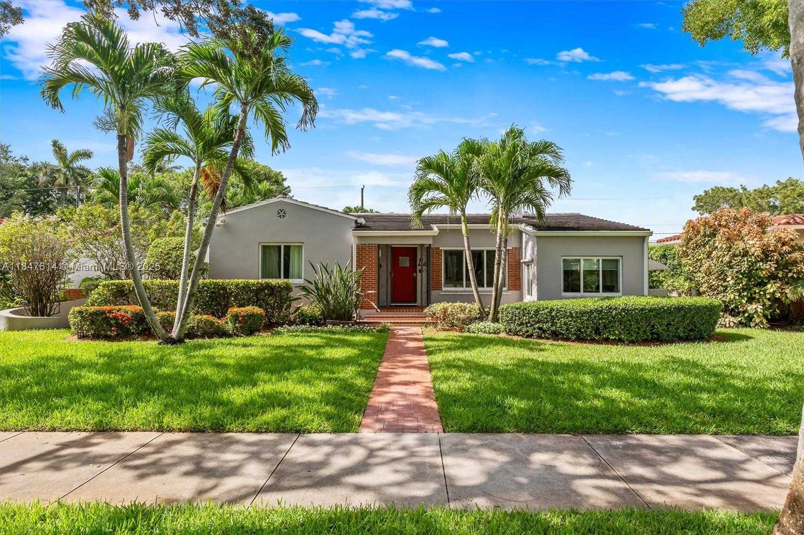 Small Image of 318 NORTH EAST 105TH ST, Miami Shores Number 2