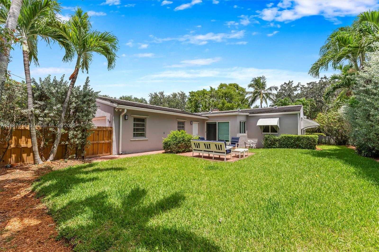 Small Image of 318 NORTH EAST 105TH ST, Miami Shores Number 25