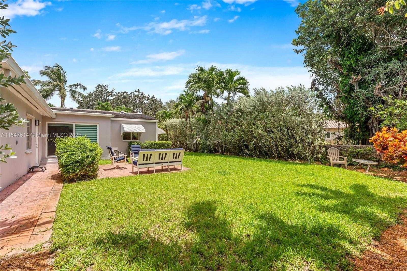 Small Image of 318 NORTH EAST 105TH ST, Miami Shores Number 26