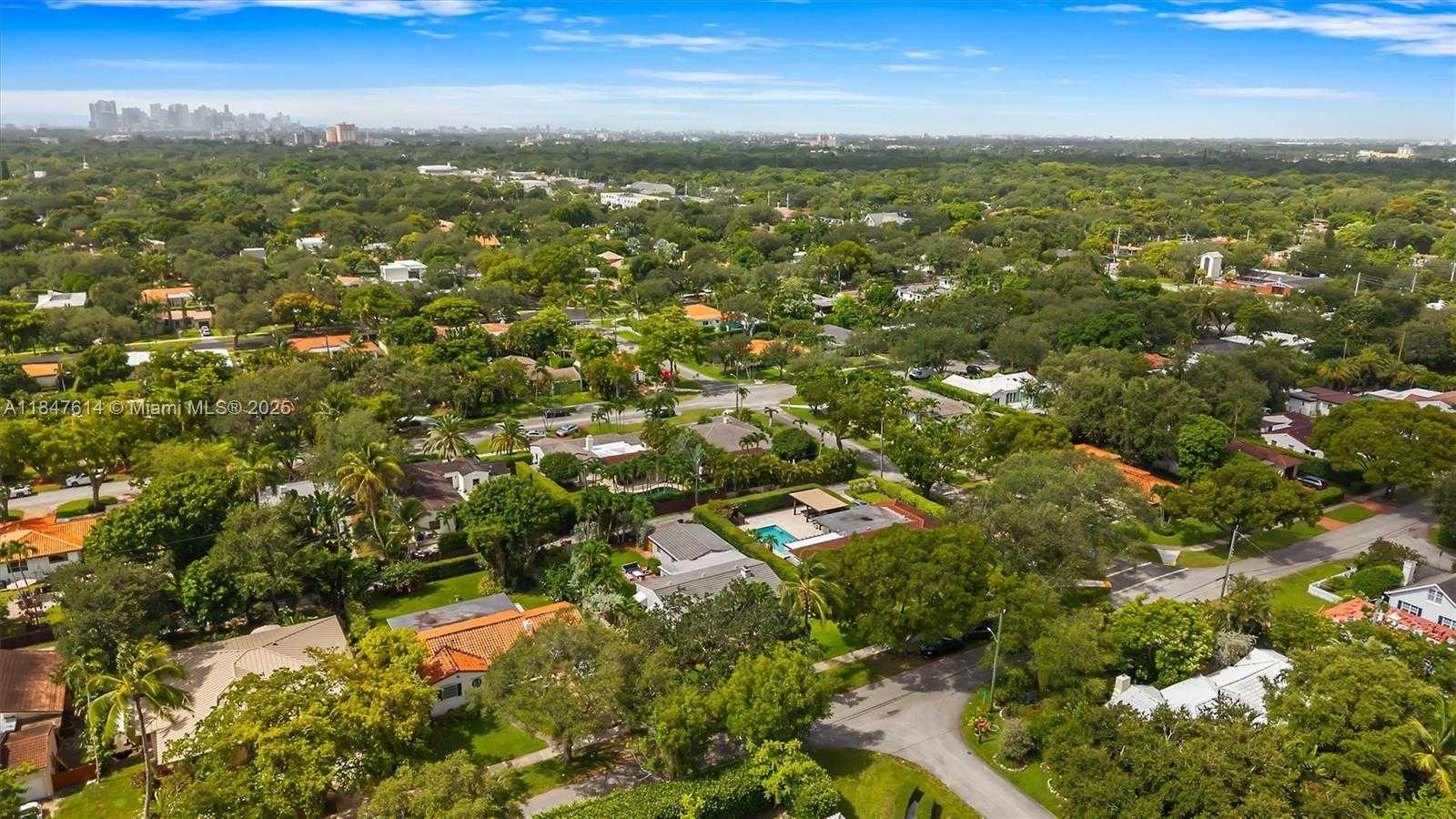 Small Image of 318 NORTH EAST 105TH ST, Miami Shores Number 30