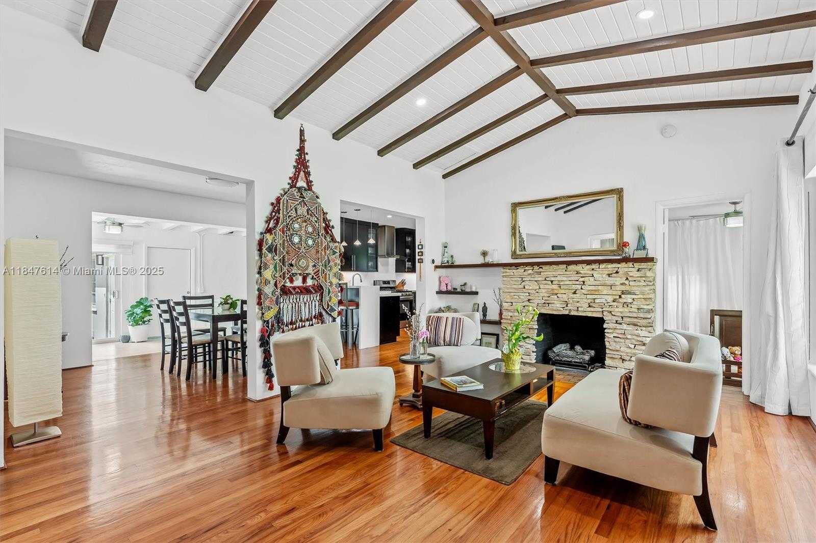 Small Image of 318 NORTH EAST 105TH ST, Miami Shores Number 5