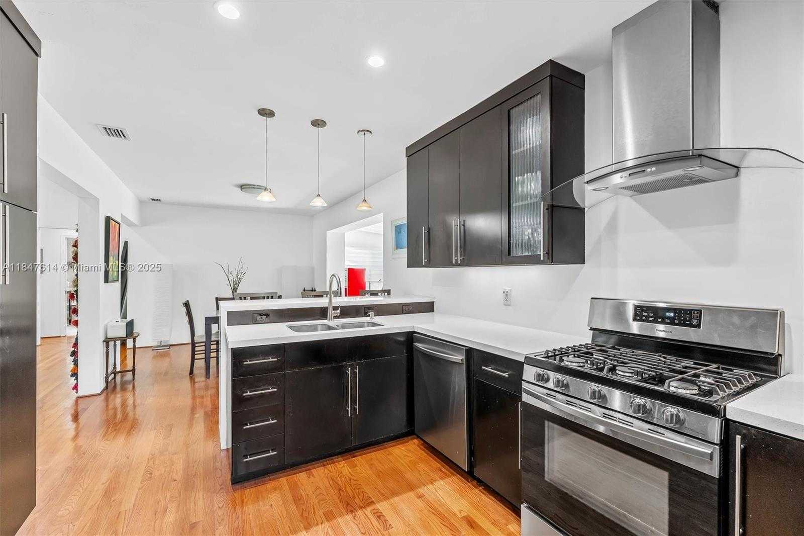 Small Image of 318 NORTH EAST 105TH ST, Miami Shores Number 8
