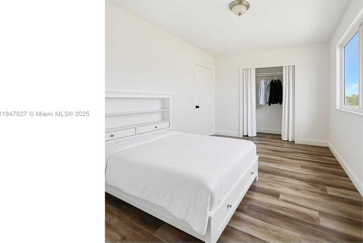 Small Image of 800 SOUTH WEST 26TH CT, Fort Lauderdale Number 11
