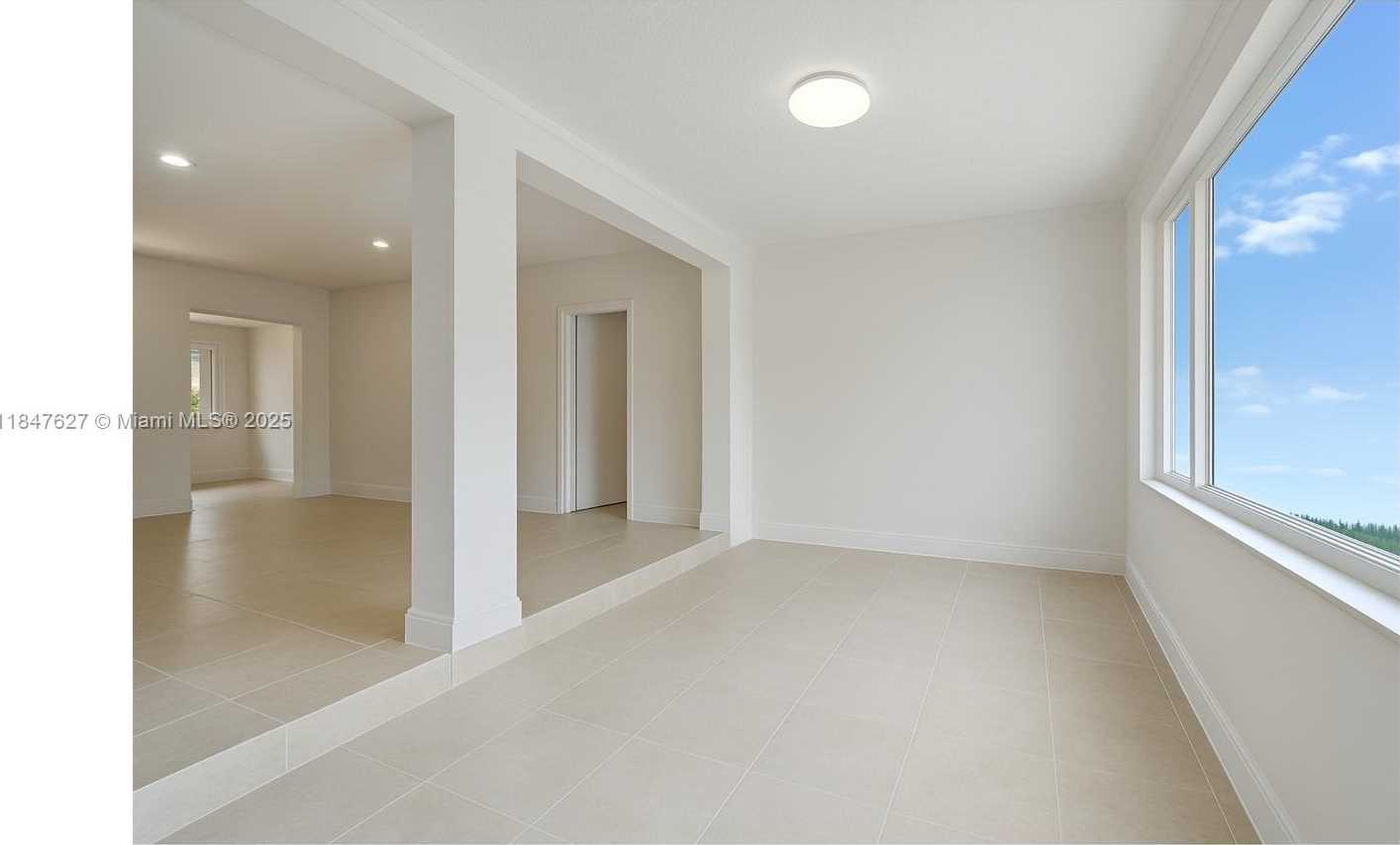 Small Image of 800 SOUTH WEST 26TH CT, Fort Lauderdale Number 37