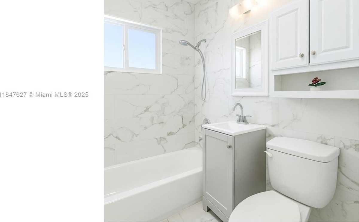 Small Image of 800 SOUTH WEST 26TH CT, Fort Lauderdale Number 39