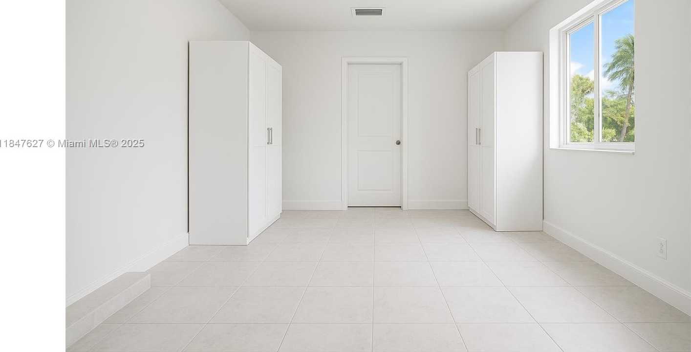 Small Image of 800 SOUTH WEST 26TH CT, Fort Lauderdale Number 42