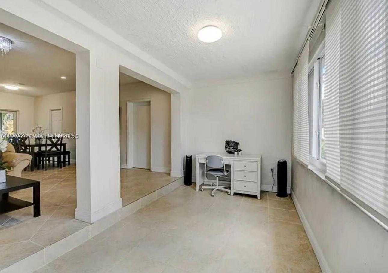 Small Image of 800 SOUTH WEST 26TH CT, Fort Lauderdale Number 7