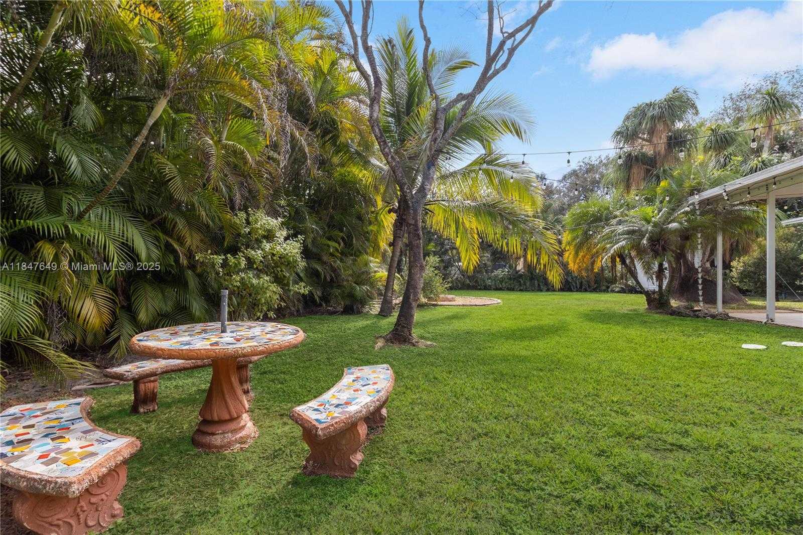 Small Image of 16941 SOUTH WEST 88TH AVENUE, Palmetto Bay Number 11