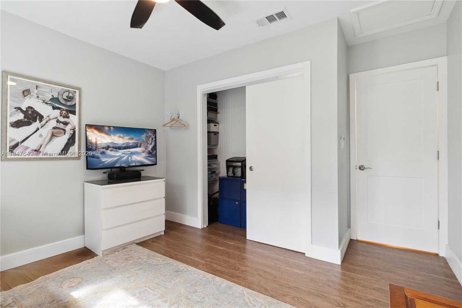 Small Image of 16941 SOUTH WEST 88TH AVENUE, Palmetto Bay Number 17