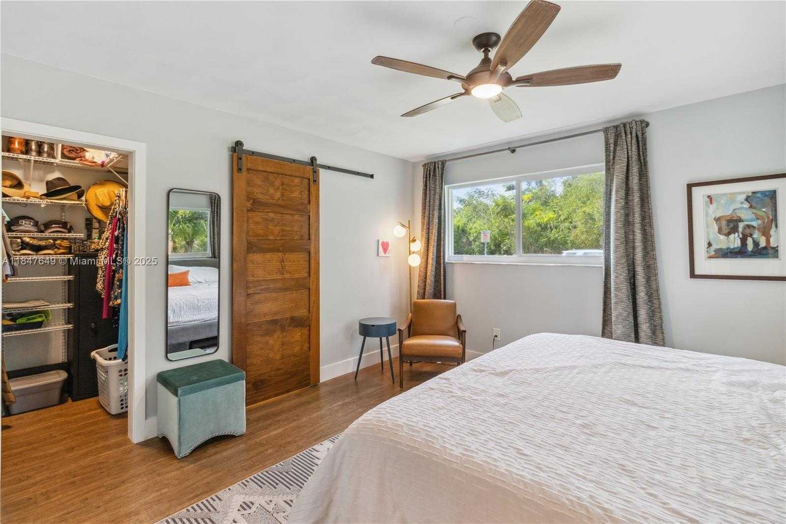 Small Image of 16941 SOUTH WEST 88TH AVENUE, Palmetto Bay Number 19