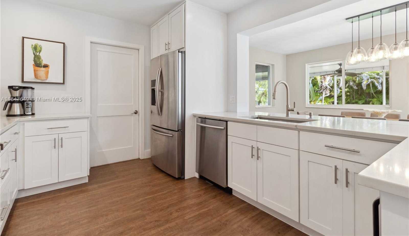 Small Image of 16941 SOUTH WEST 88TH AVENUE, Palmetto Bay Number 4